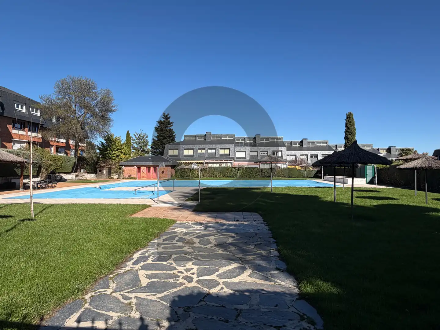 Swimming pool of Flat for rent in Hoyo de Manzanares  with Heating, Parquet flooring and Terrace