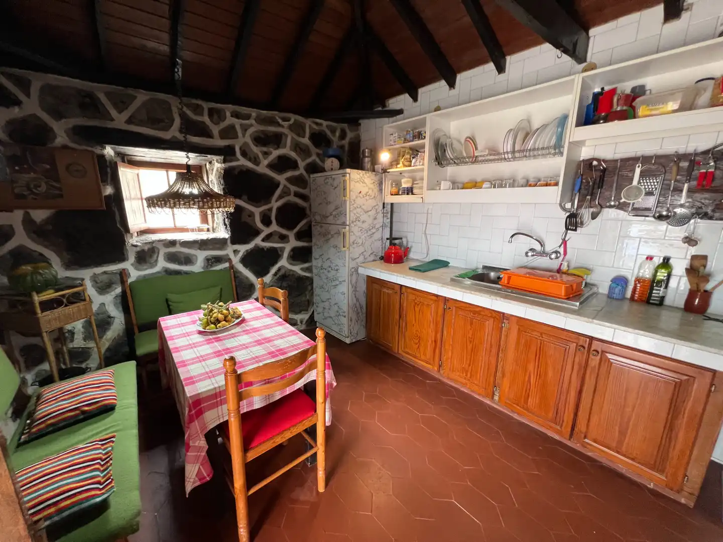 Cuina de Finca rústica en venda en Villa de Mazo amb Jardí privat, Traster i Moblat
