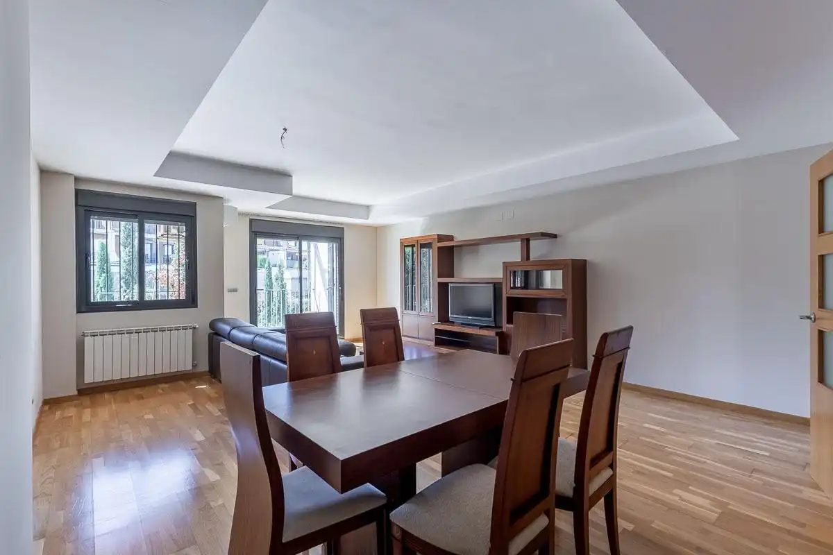 Comedor de Casa o chalet en venta en Albolote con Aire acondicionado, Calefacción y Jardín privado