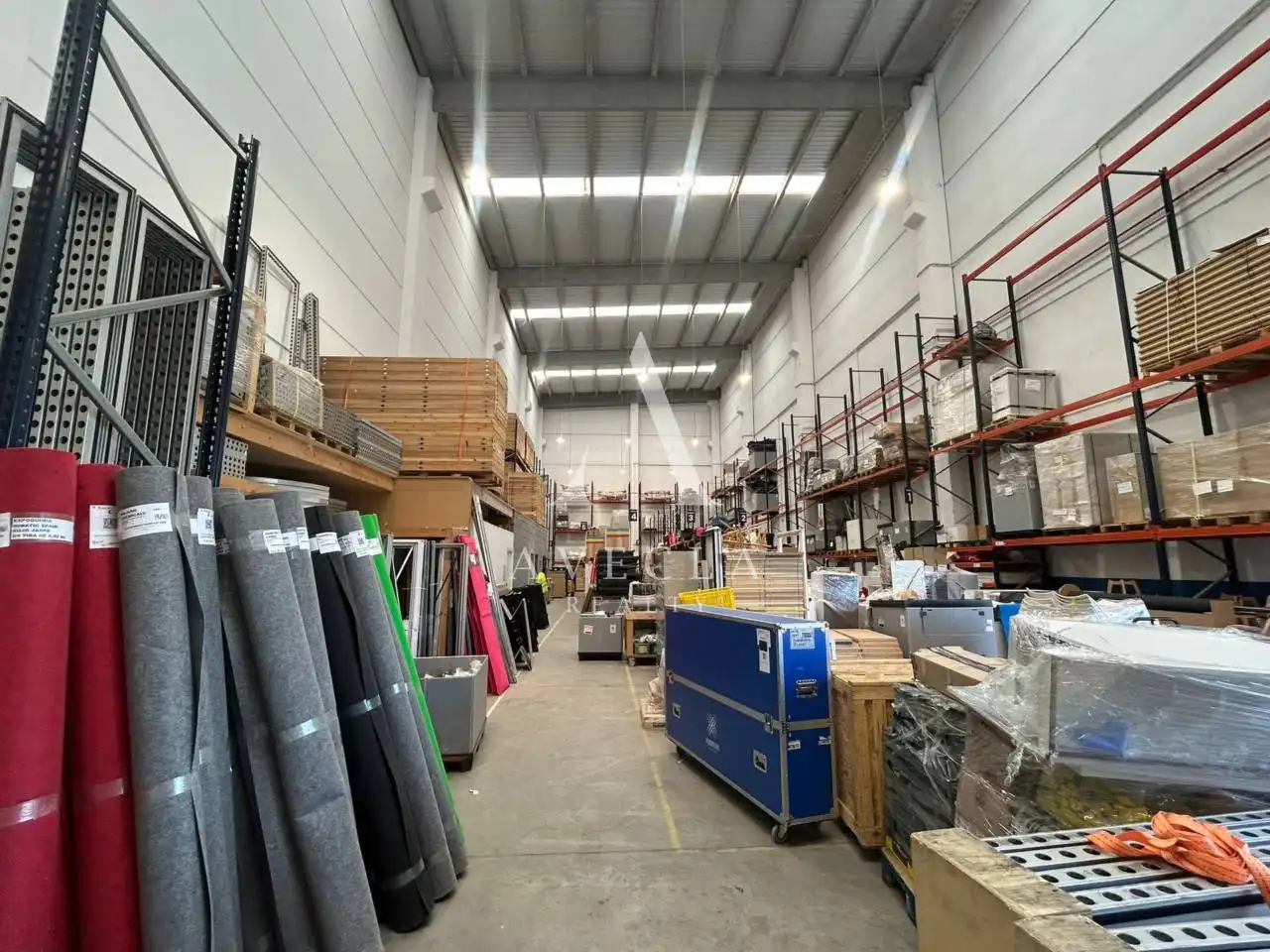 Nave industrial de alquiler en Montcada i Reixac