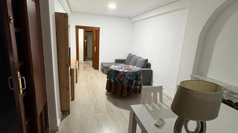 Foto 2 de Piso de alquiler en Peñamefecit - Avda Barcelona, Jaén