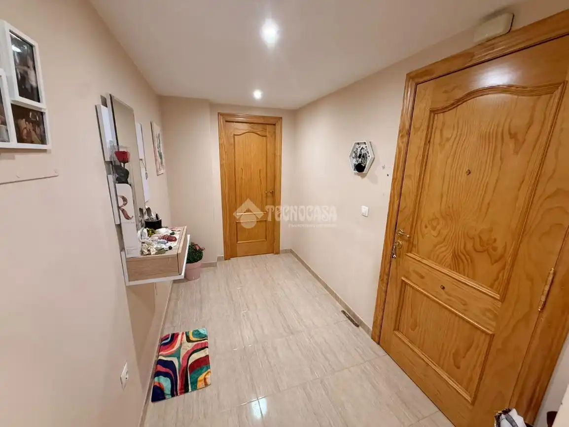 Piso con ascensor en venta en Martos, imagen 3
