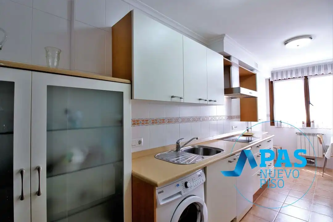 Küche von Wohnung zum Verkauf in Santander mit Heizung und Abstellraum