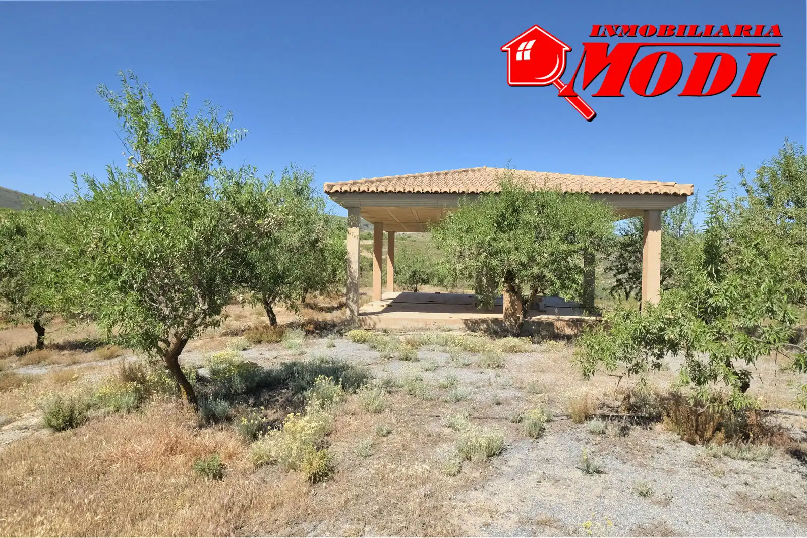 Casa rústica amb jardí en venda a Villamena, imagen 21