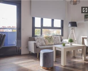 Living room of Flat to rent in  Madrid Capital  with Air Conditioner, Heating and Furnished