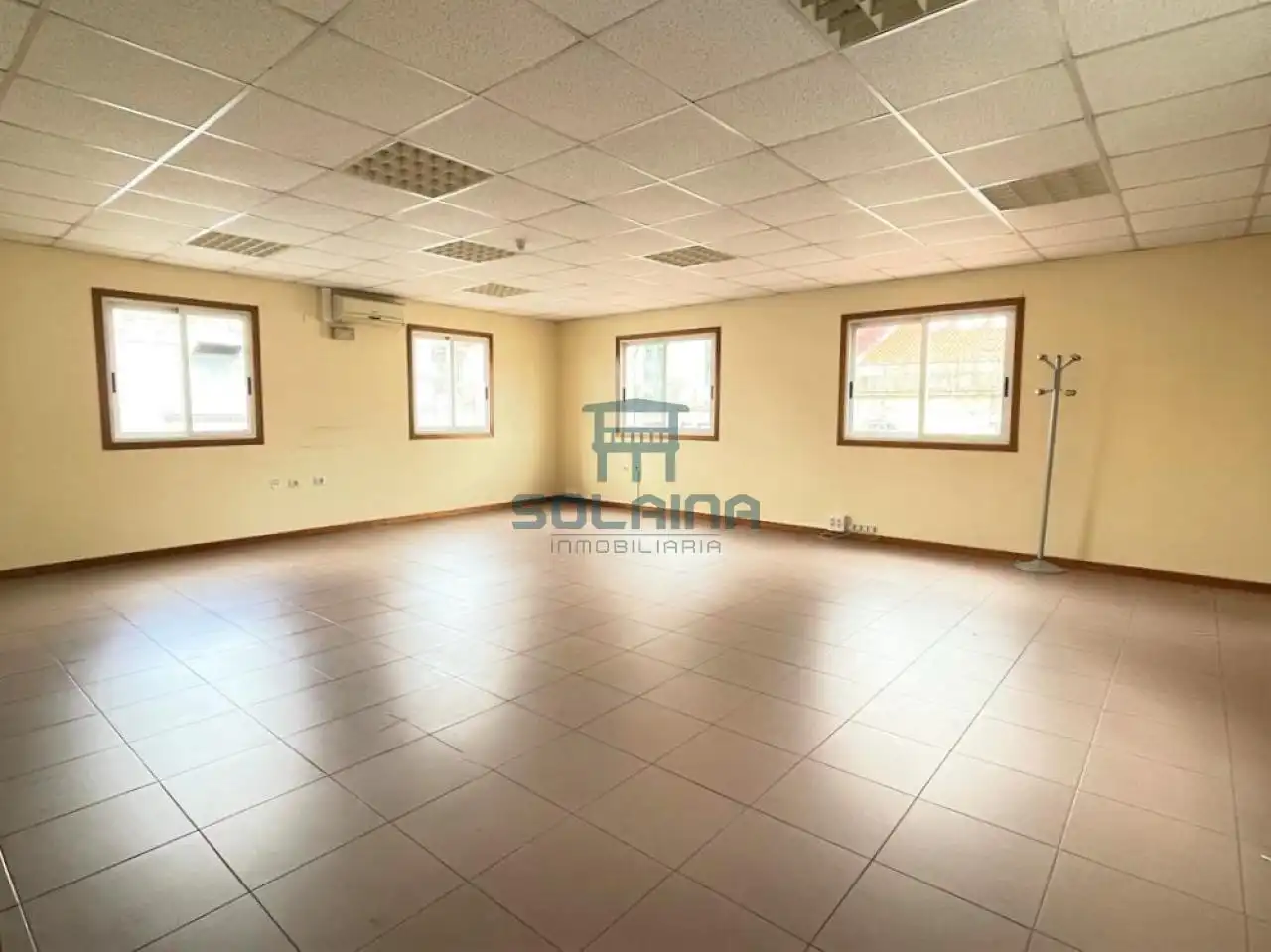 Bureau avec ascenseur à louer à Casco Viejo