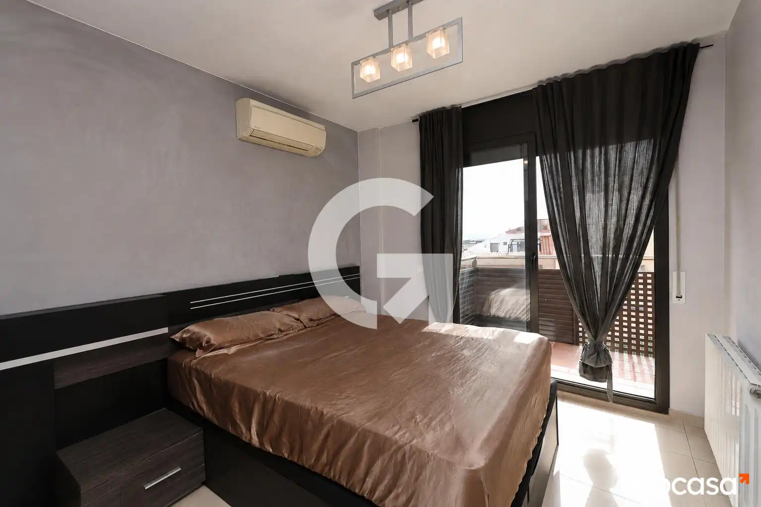 Bedroom of Flat for sale in Rubí  with Air Conditioner, Heating and Oven