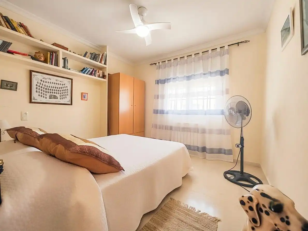 Dormitori de Casa o xalet en venda en Argamasilla de Calatrava amb Aire condicionat, Calefacció i Moblat