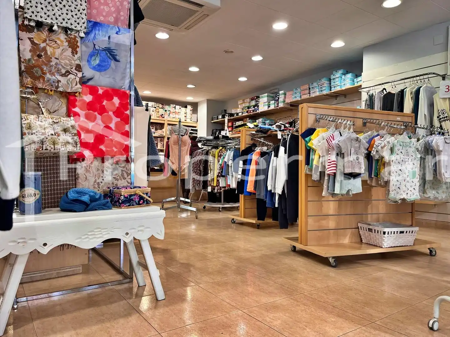 Local commercial à louer à La Roca del Vallès, imagen 6