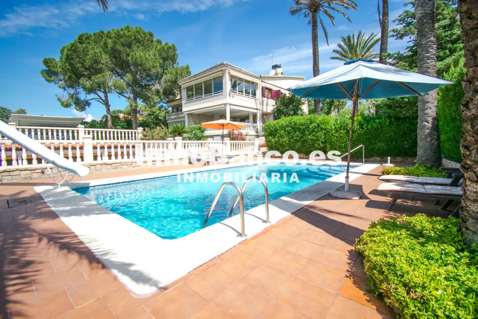 Garden of Houses for sale in Torrent  with Air Conditioner, Heating and Private garden