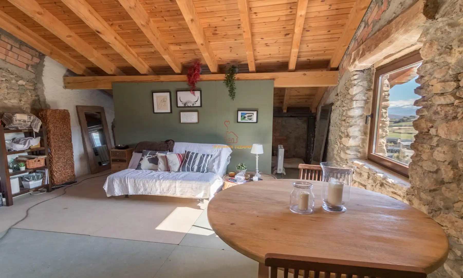 Sala d'estar de Casa o xalet en venda en Bellver de Cerdanya amb Jardí privat, Traster i Balcó