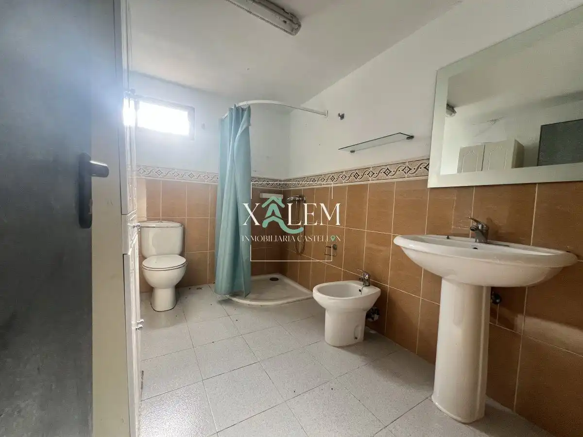 Bathroom of Houses for sale in Vilanova d'Alcolea  with Terrace and Storage room