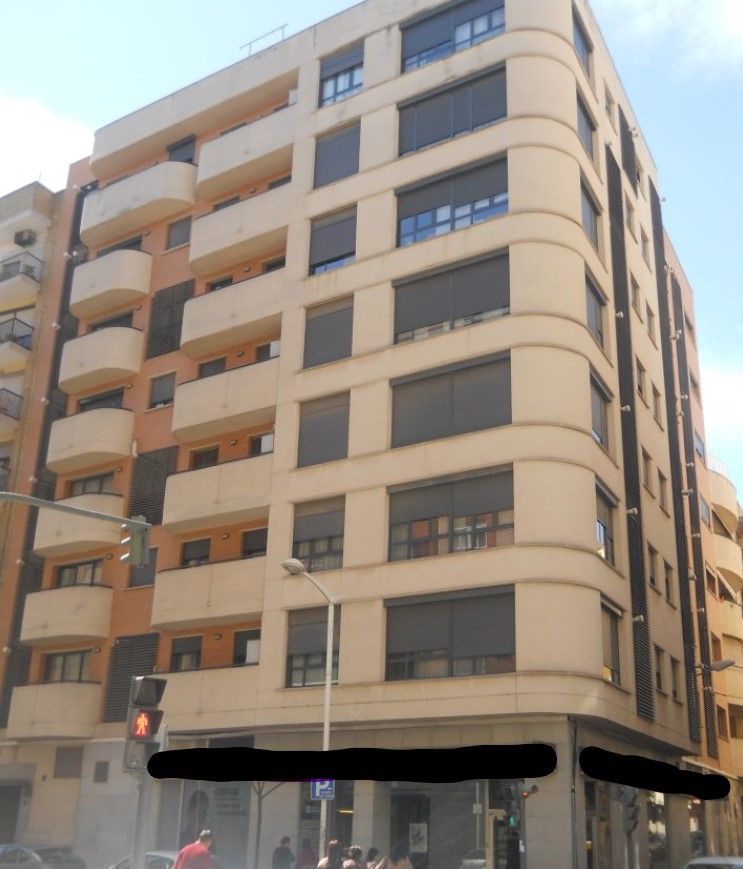 Vista exterior de Piso en venta en Mislata