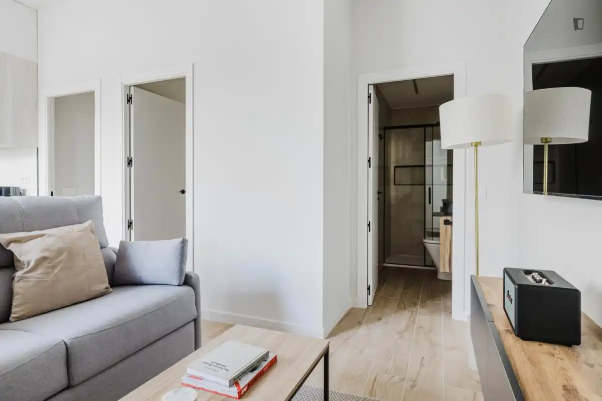 Habitación de Apartamento de alquiler en Madrid con Aire acondicionado, Calefacción y Amueblado