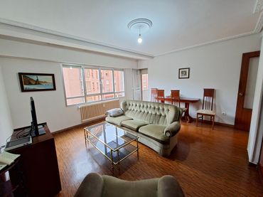 Flat with lift for sale in Calle Cabruñana