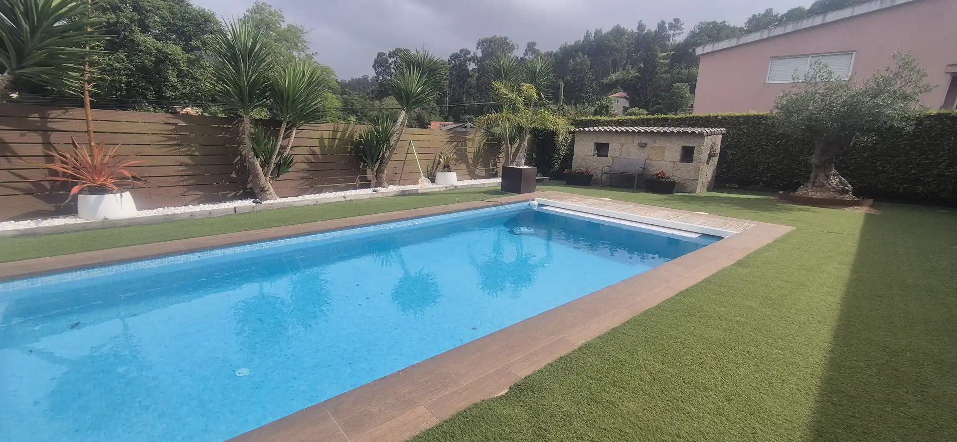 Piscina de Casa o chalet en venta en Vigo  con Aire acondicionado, Calefacción y Jardín privado