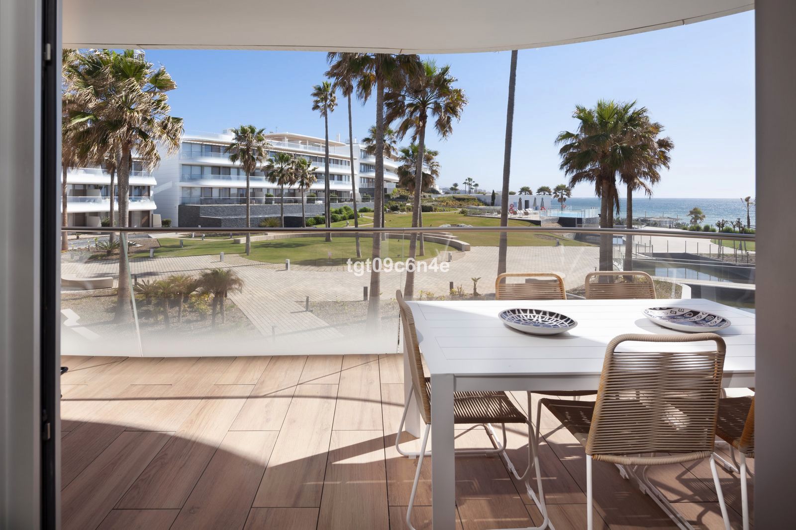 Habitación de Apartamento en venta en Estepona con Aire acondicionado, Trastero y Amueblado