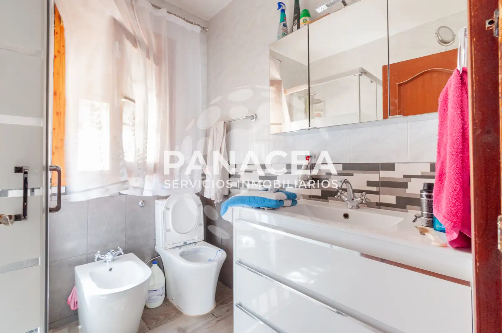 Cuina de Casa o xalet en venda en Pechina amb Jardí privat, Piscina i Moblat