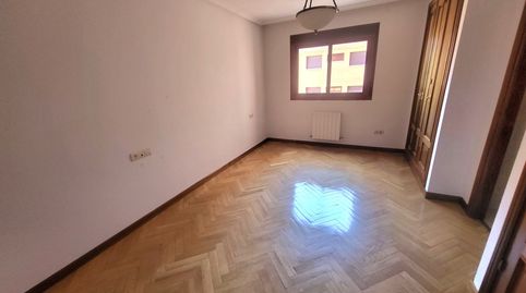 Foto 5 von Wohnung zur Miete in Calle Viena, Ruta de la Plata, Cáceres Capital