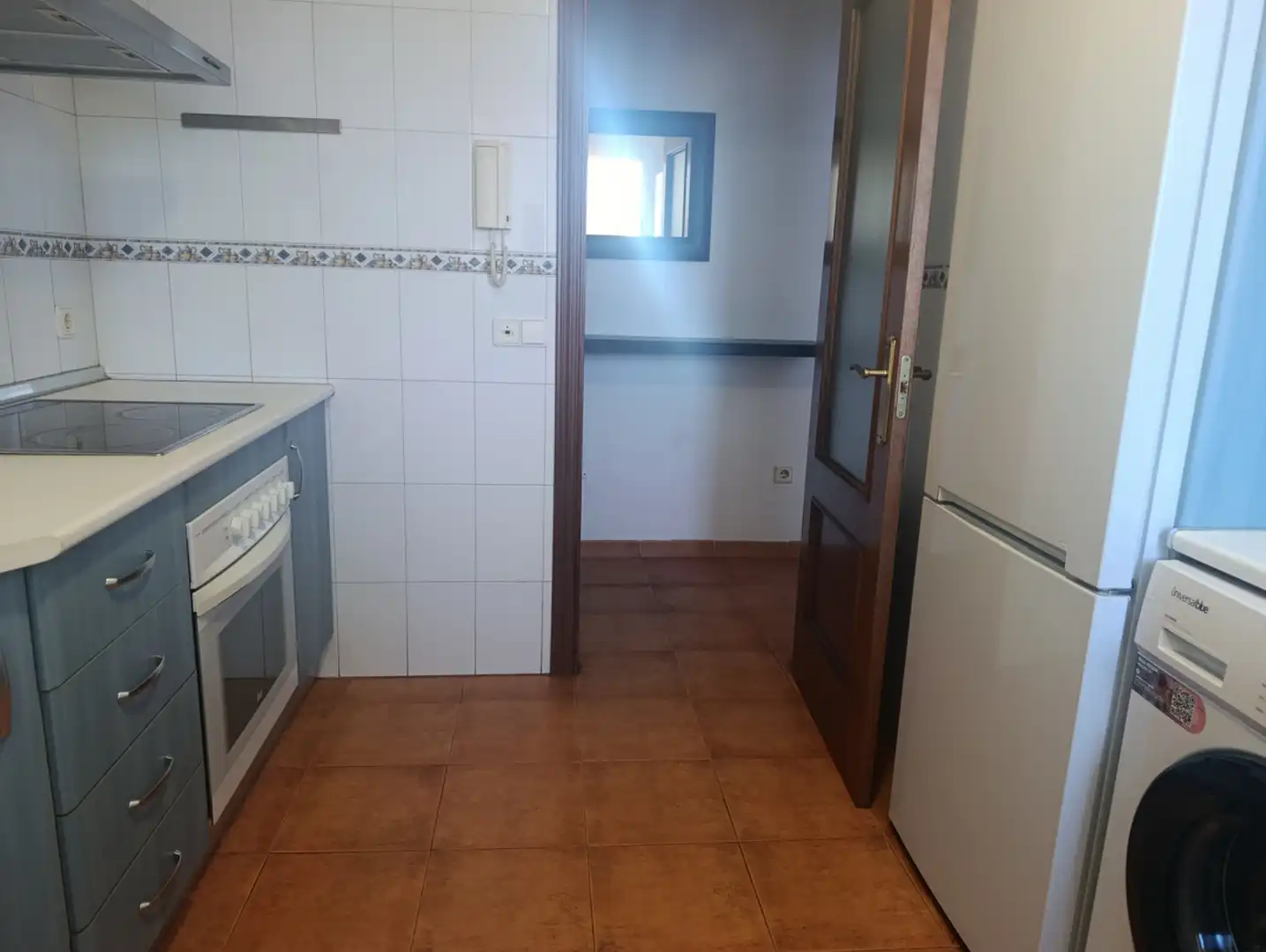 Cocina de Piso de alquiler en Dos Hermanas con Aire acondicionado, Terraza y Amueblado