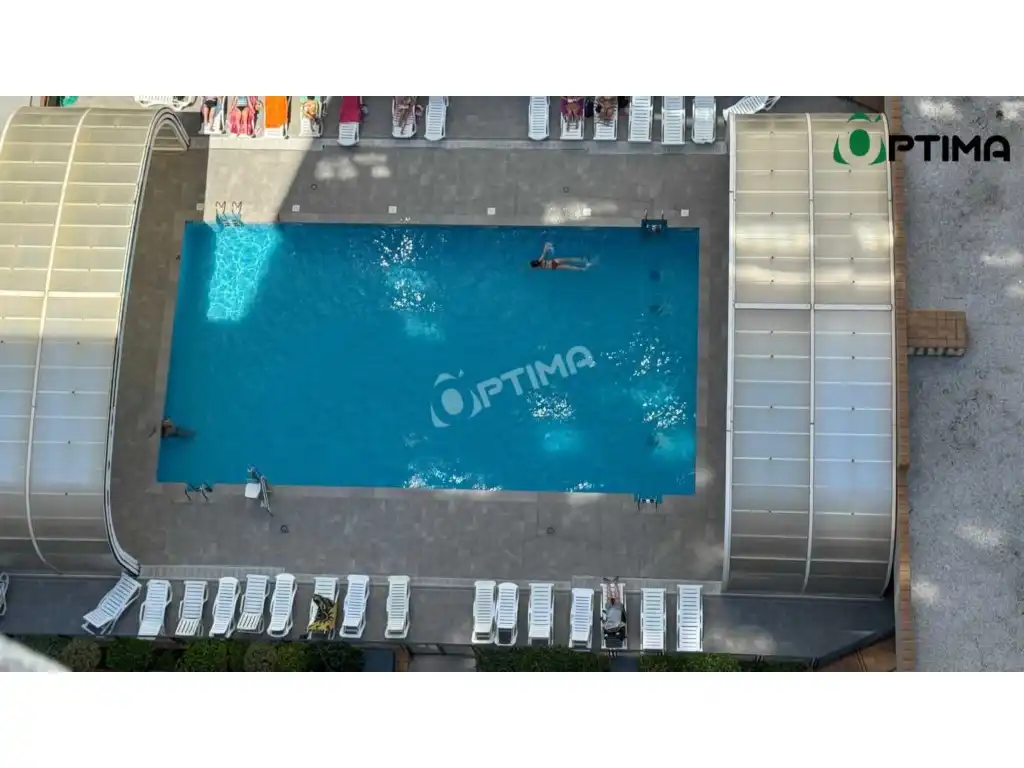 Piscina de Pis de lloguer en Coslada
