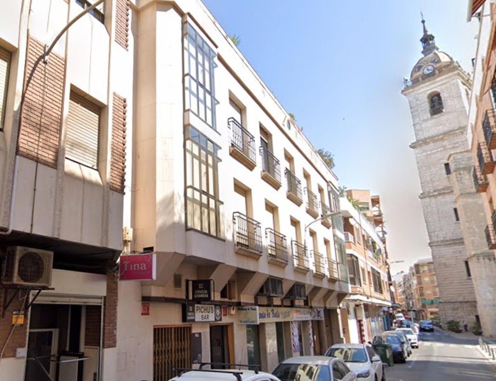 Exterior view of Office for sale in Población de Arroyo