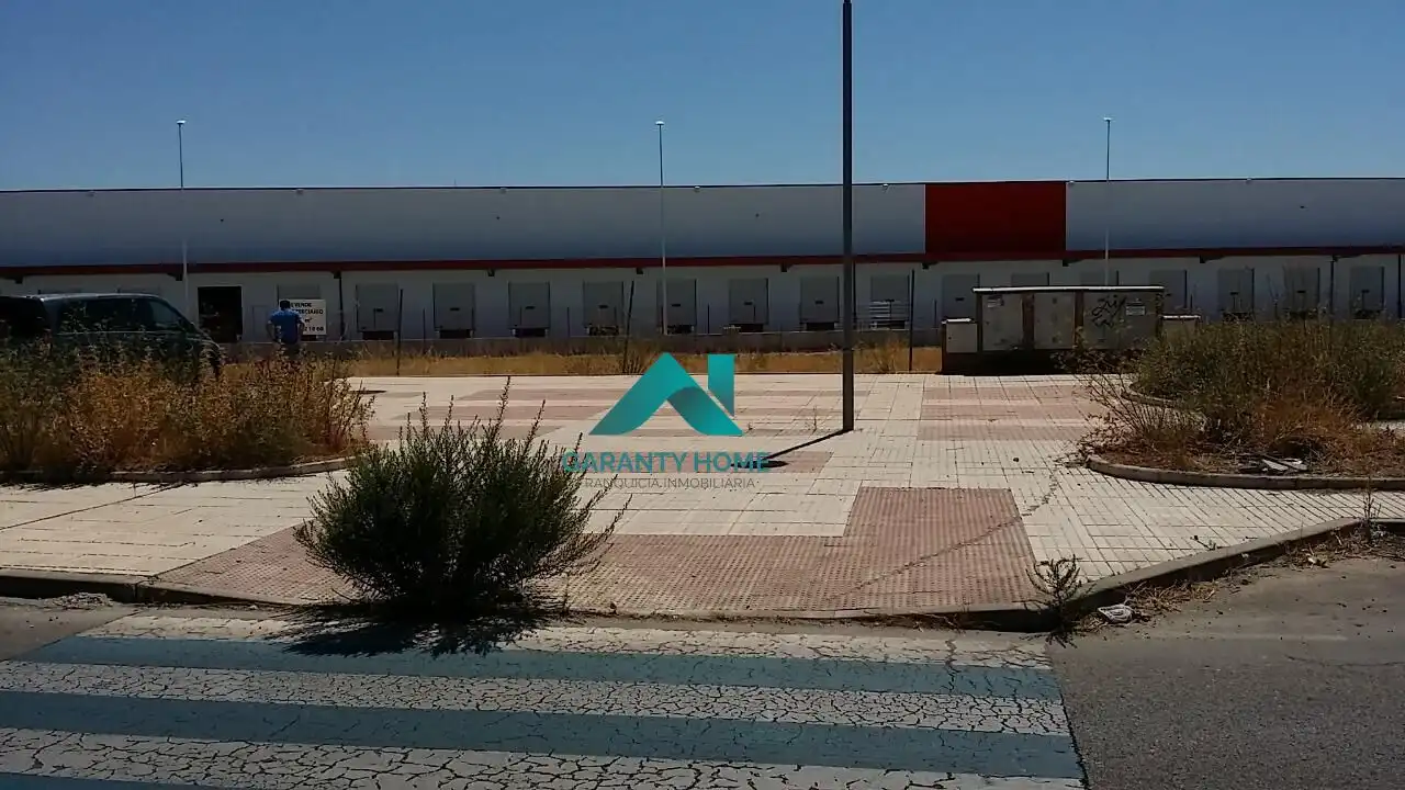 Residential land for sale in Montserrat - Parque Empresarial