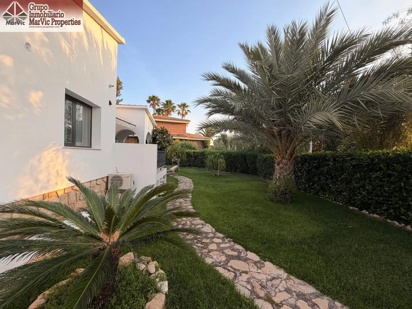 Jardí de Casa o xalet en venda en Benidorm amb Aire condicionat, Terrassa i Piscina