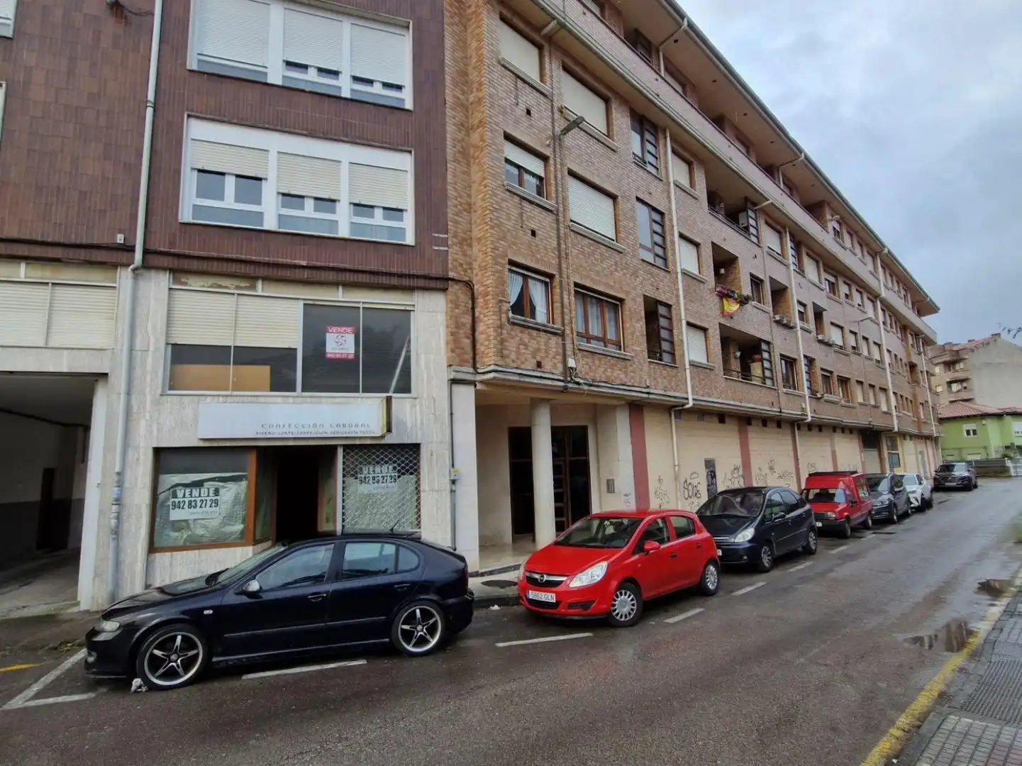 Local comercial en venda a Los Corrales de Buelna - Calle CL ADOLFO SUAREZ 1 Es:E Pl:00 Pt:02 39400 CORRALES