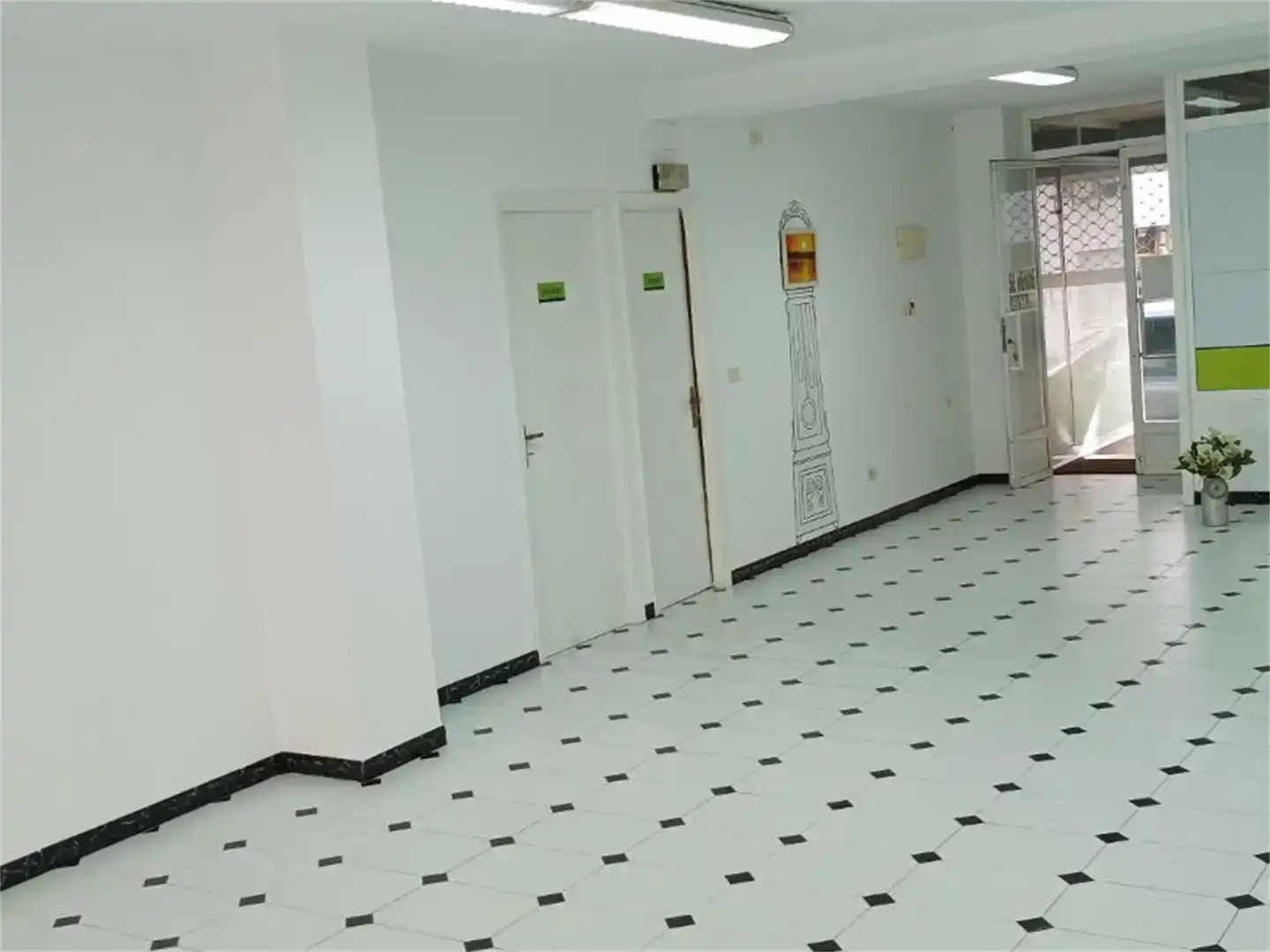 Commercial properties for sale in Noia