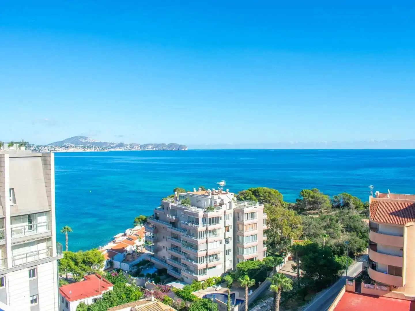 Apartamento con piscina en venta en Marisol Park - Ortembach - Los Almendros, imagen 2