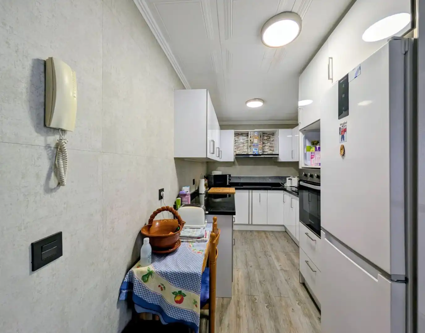 Kitchen of Flat for sale in Loja  with Air Conditioner, Heating and Storage room
