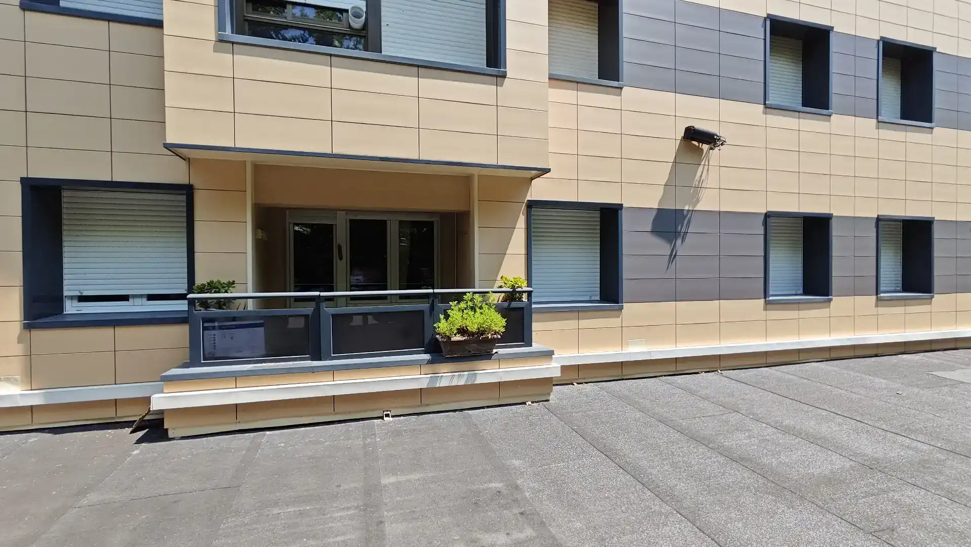 Außenansicht von Wohnung zum Verkauf in Barakaldo  mit Balkon
