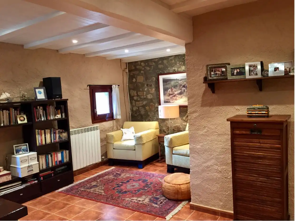 Wohnzimmer von Country house zum Verkauf in Vallcebre mit Heizung, Privatgarten und Möbliert