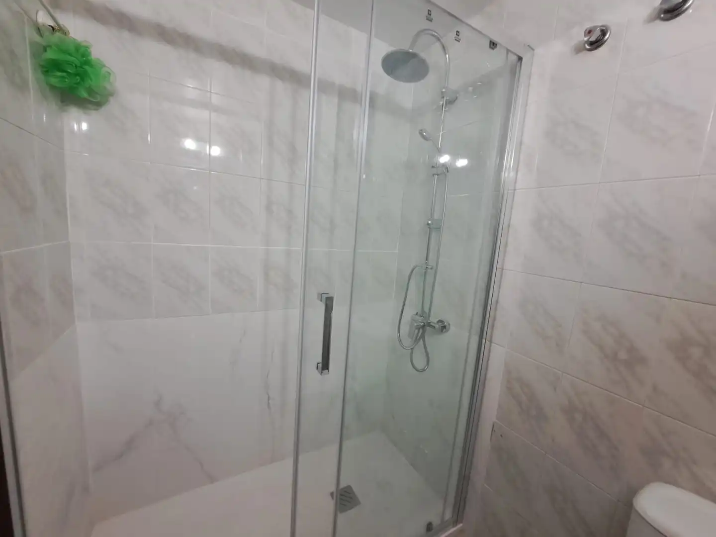 Badezimmer von Wohnung zur untervermieten in Cartagena mit Möbliert, Ofen und Waschmaschine