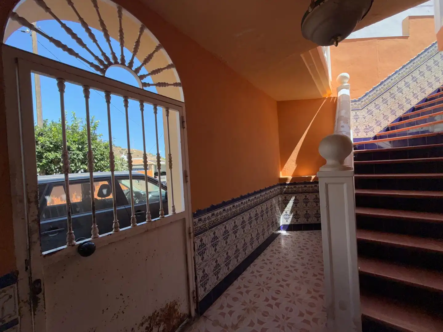 Houses for sale in Málaga  with Air Conditioner, Terrace and Furnished