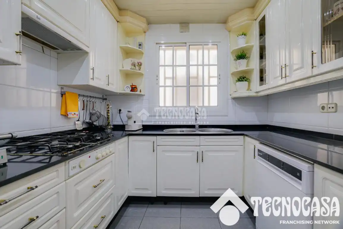 Cocina de Ático en venta en Barcelona con Aire acondicionado, Calefacción y Terraza