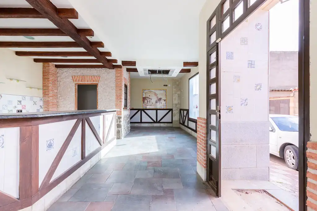 Business premises for sale in C/ Noliva, imagen 8