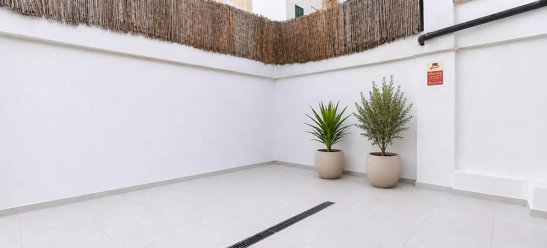Bajo en venta en Calle CIMA, imagen 2