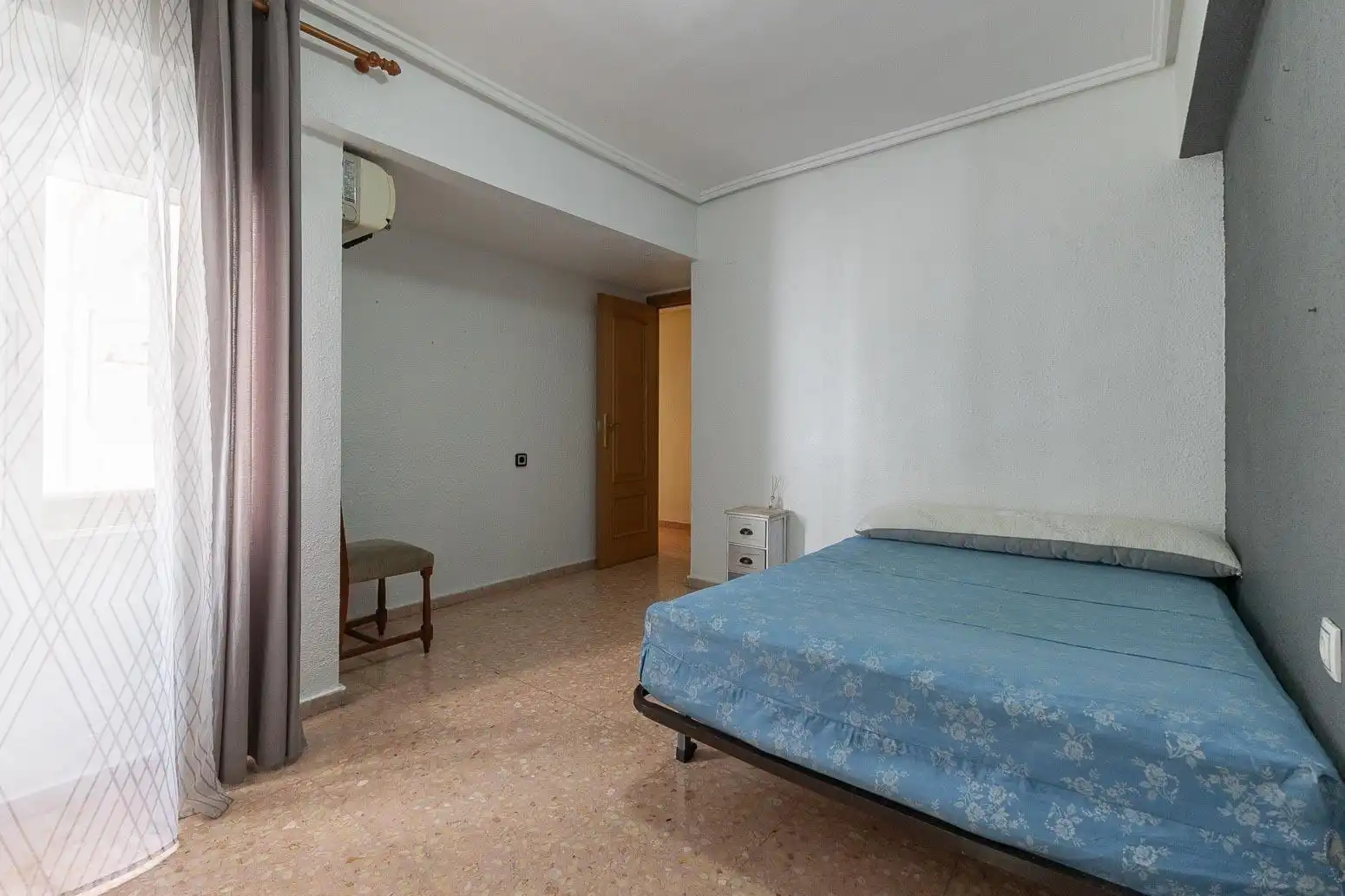 Habitación de Piso en venta en Valencia con Aire acondicionado, Amueblado y Balcón