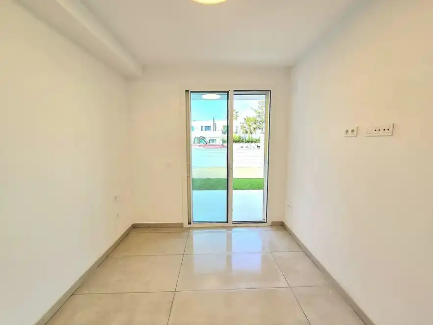 Piso en venta en Vinaròs con Aire acondicionado, Terraza y Horno