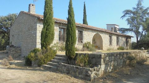 Foto 2 de Residencial en venta en Navalagamella, Madrid