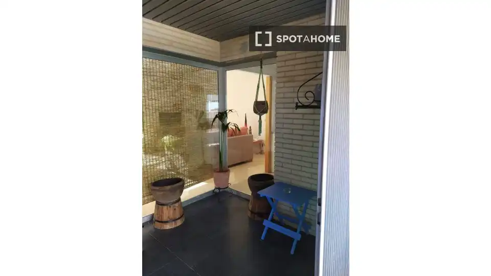 Balcony of Flat for rent in Paterna  with Air Conditioner, Heating and Furnished