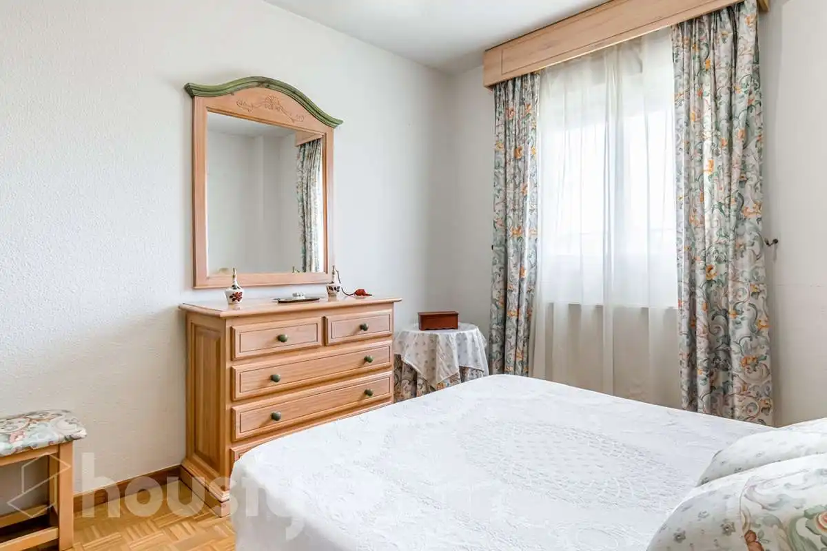 Flat for rent in Calle Río Estenilla, Santa María de Benquerencia