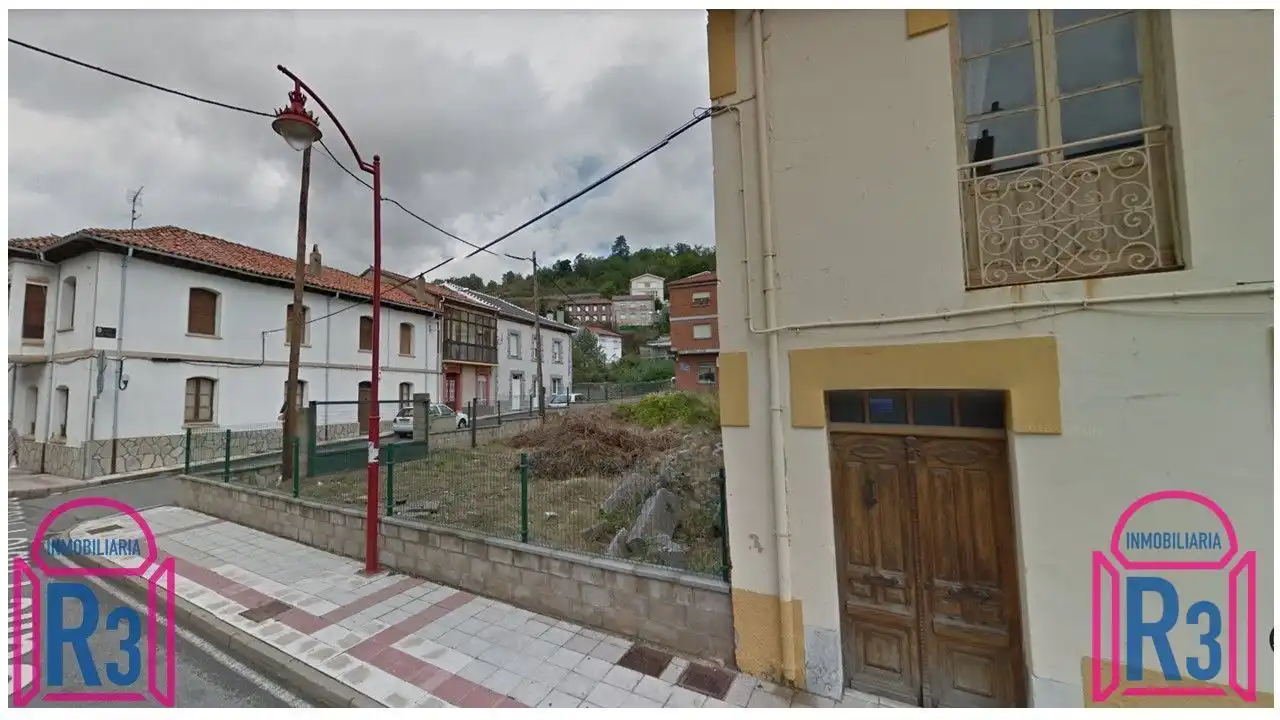Terreni e lotti in vendita a La Pola de Gordón, imagen 3