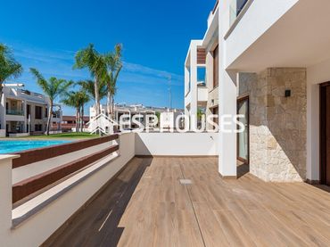Rez-de-chaussée avec balcon à vendre à Los Balcones - Los Altos