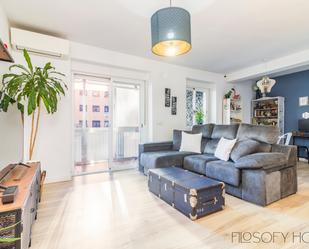 Living room of Flat for sale in  Madrid Capital  with Air Conditioner, Heating and Terrace