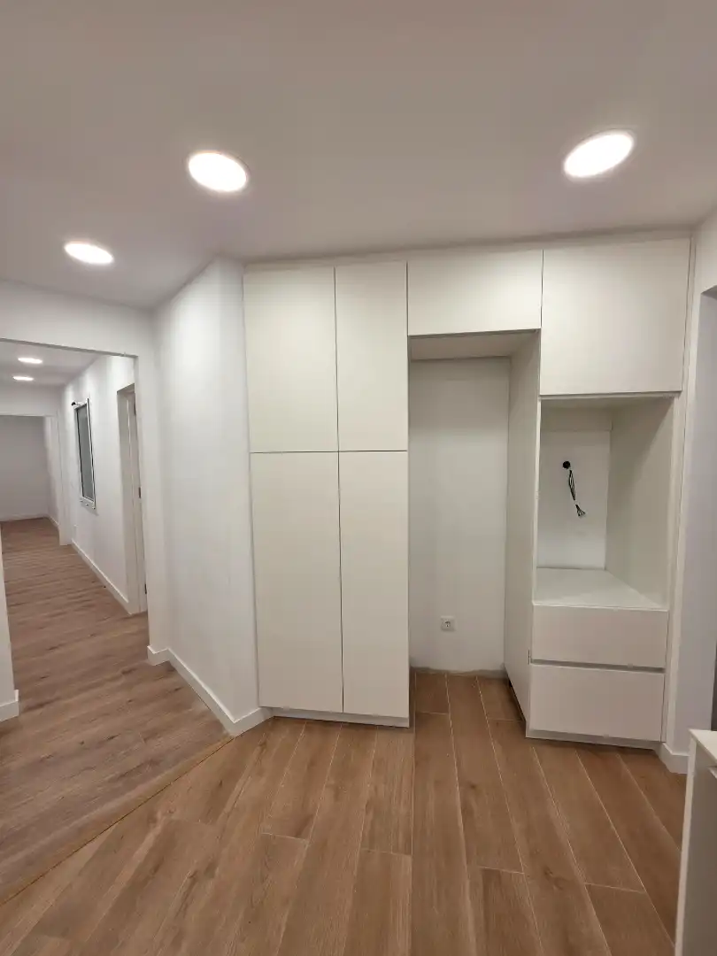 Wohnung zum Verkauf in Tarragona mit Klimaanlage, Heizung und Parkett