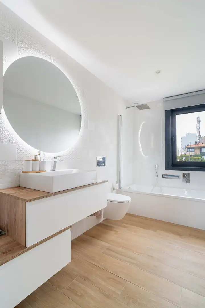 Baño de Casa o chalet en venta en A Coruña Capital  con Calefacción y Jardín privado