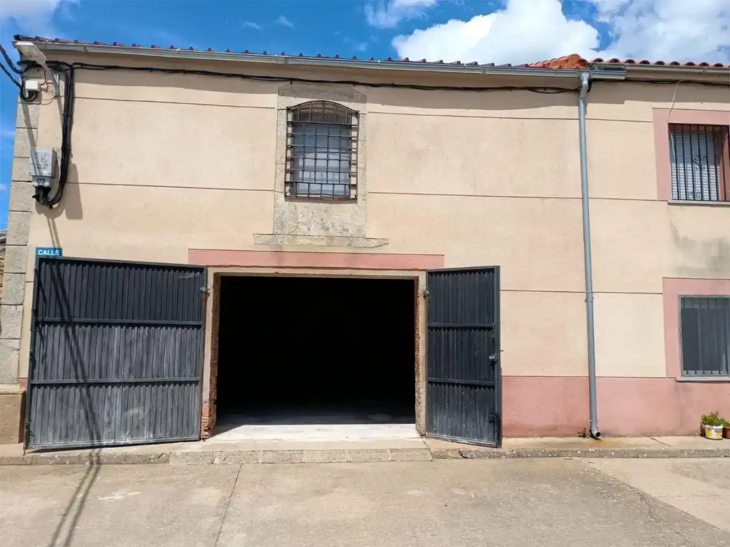 Exterior view of Flat for sale in Peralejos de Arriba  with Private garden, Storage room and Furnished